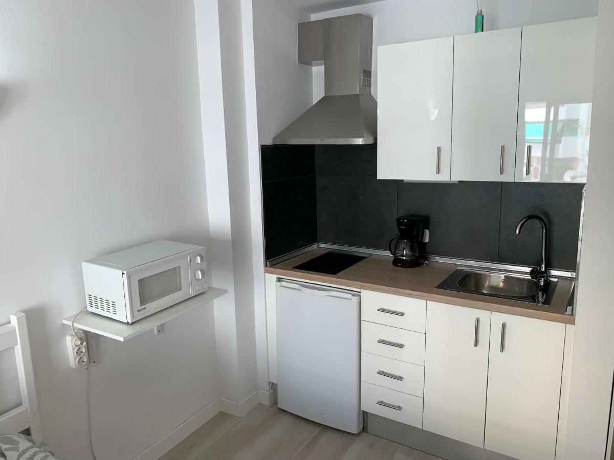 Cozy Studio in Los Cristianos Beach FREE WIFI Arona  Exterior foto