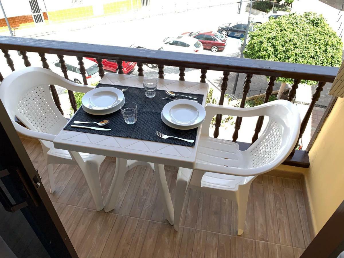 Cozy Studio in Los Cristianos Beach FREE WIFI Arona  Exterior foto